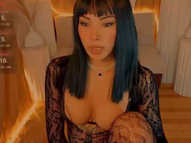 xqueenyunis
