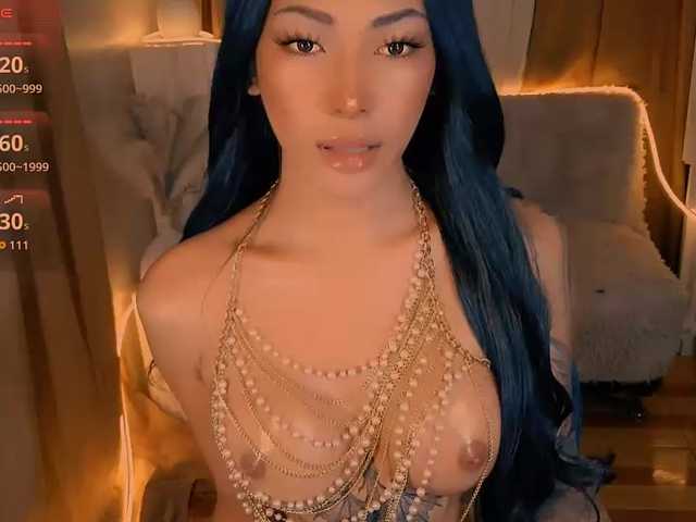 xqueenyunis