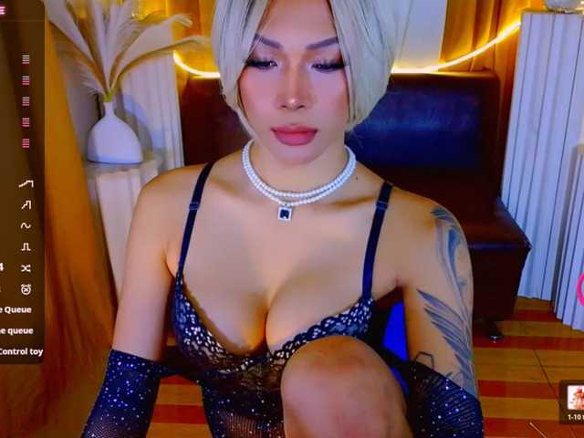 xqueenyunis
