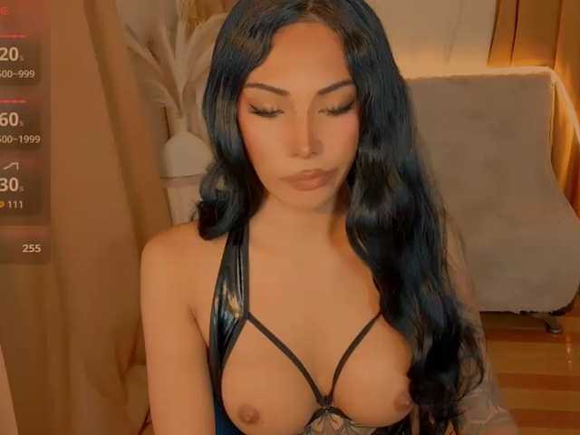 xqueenyunis