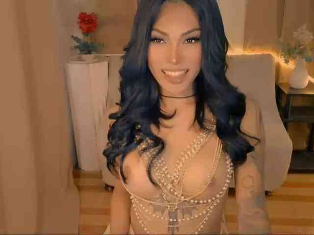 xqueenyunis Sex Cam Show