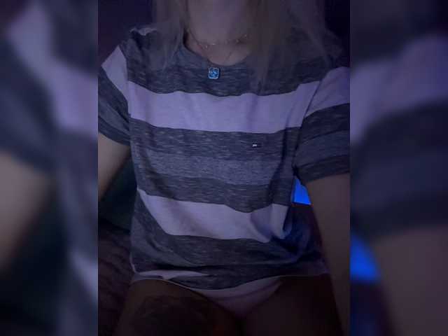 Cosmos13131 live cam on BongaCams
