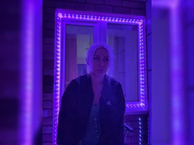 Cosmos13131 live cam on BongaCams