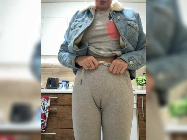 Cosmos13131 live cam on BongaCams
