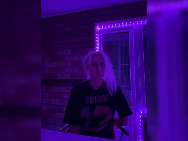 Cosmos13131 live cam on BongaCams