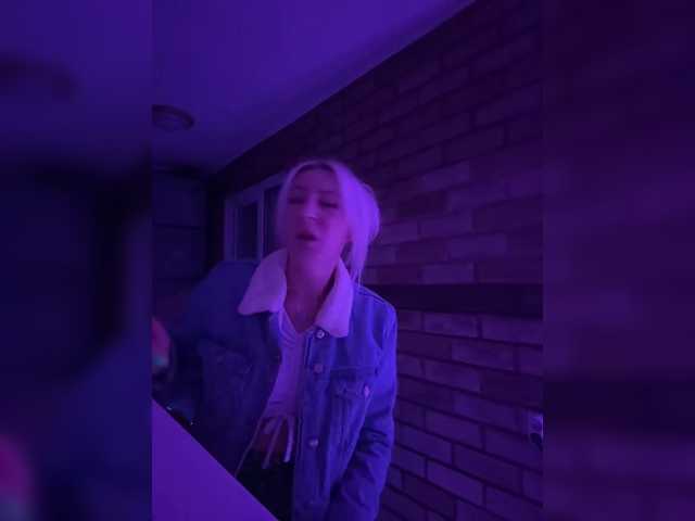 Cosmos13131 live cam on BongaCams