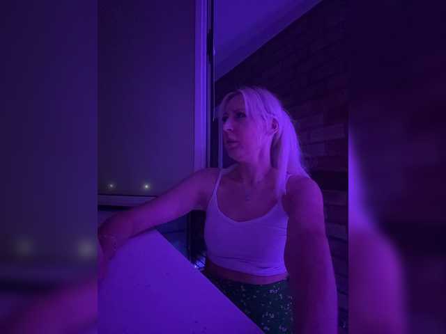 Cosmos13131 Live Cam on BongaCams