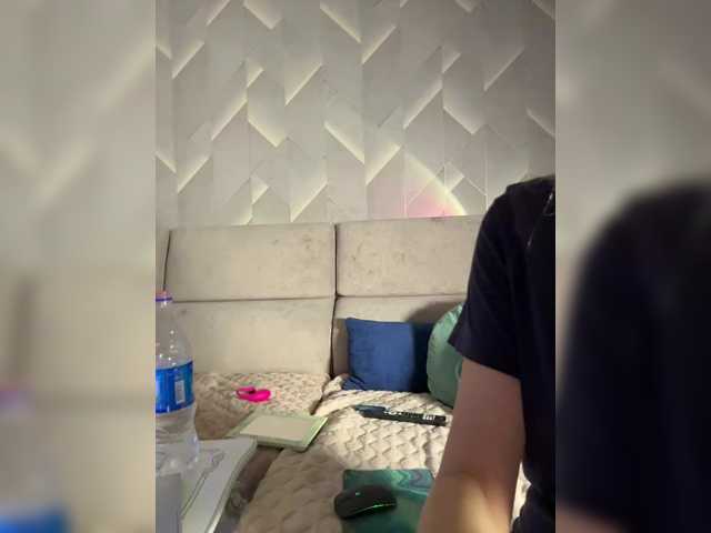 Cosmos13131 live cam on BongaCams