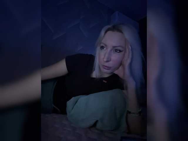 Cosmos13131 live cam on BongaCams
