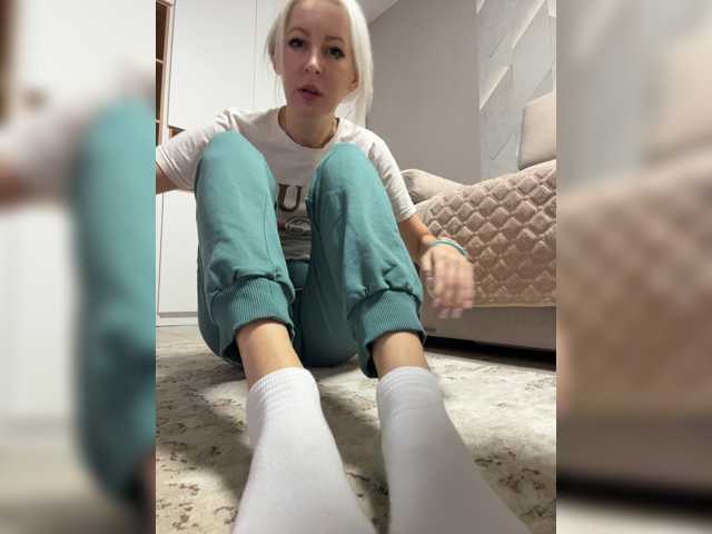Cosmos13131 live cam on BongaCams