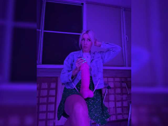 Cosmos13131 live cam on BongaCams