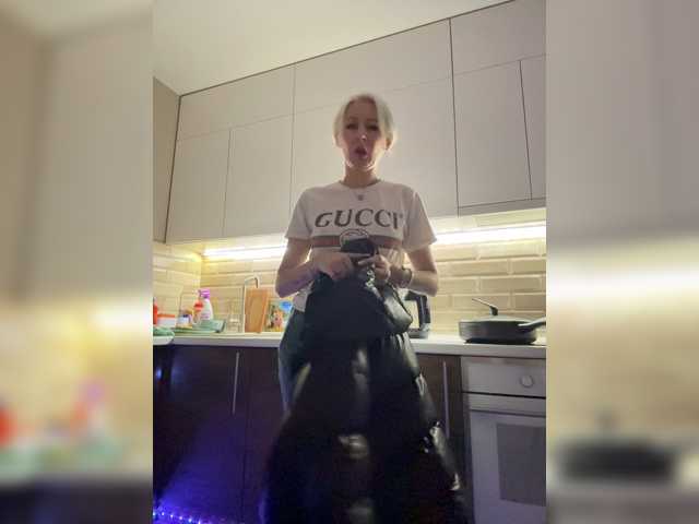 Cosmos13131 live cam on BongaCams