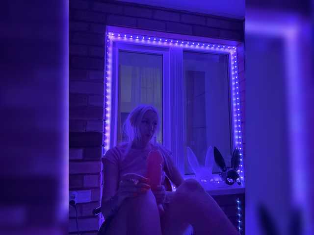 Cosmos13131 live cam on BongaCams