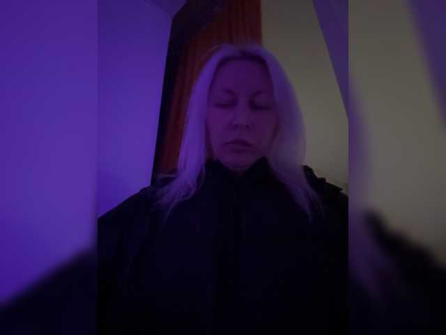 Cosmos13131 live cam on BongaCams