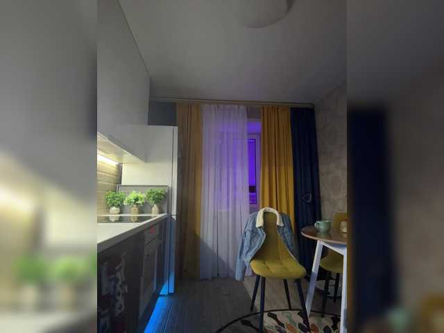Cosmos13131 live cam on BongaCams