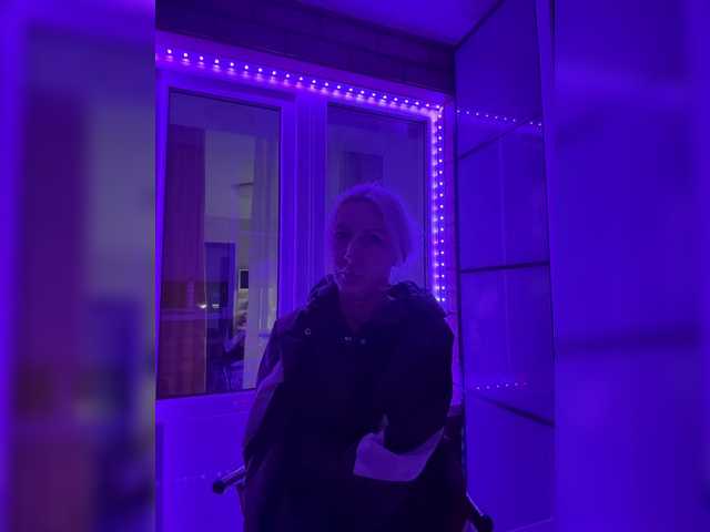 Cosmos13131 live cam on BongaCams