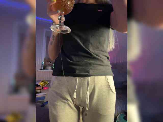 Cosmos13131 Live Webcam on BongaCams