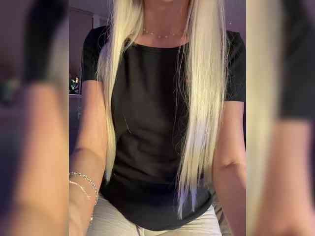 Cosmos13131 Live Webcam on BongaCams
