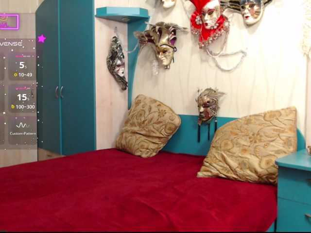 CrazyLaGirl live cam on BongaCams