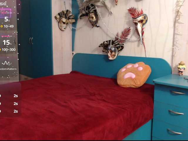 CrazyLaGirl live cam on BongaCams