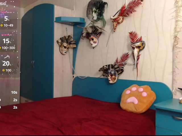 CrazyLaGirl live cam on BongaCams