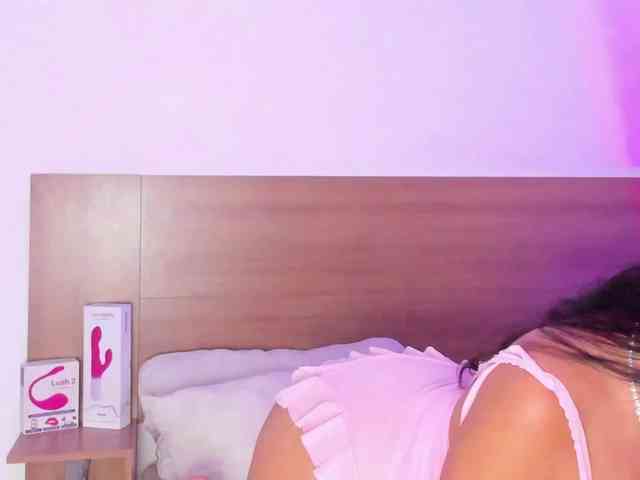 sellenasquirt webcam