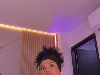 naia-blesed's Live Webcam