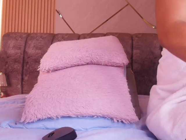 naia-blesed live cam on BongaCams