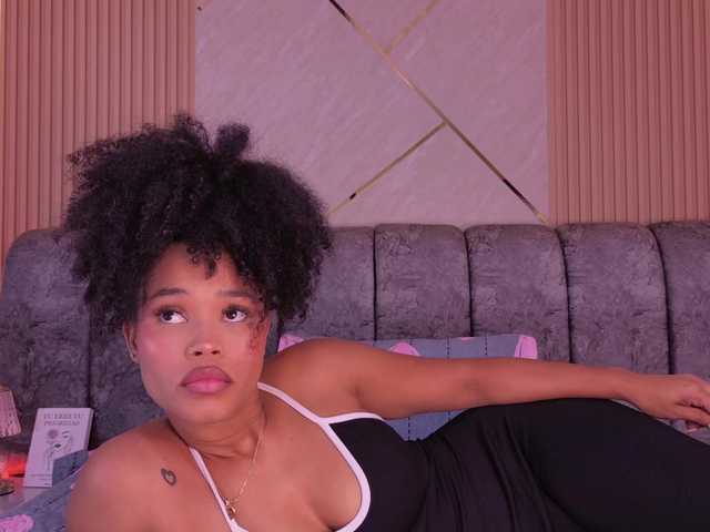 naia-blesed live cam on BongaCams