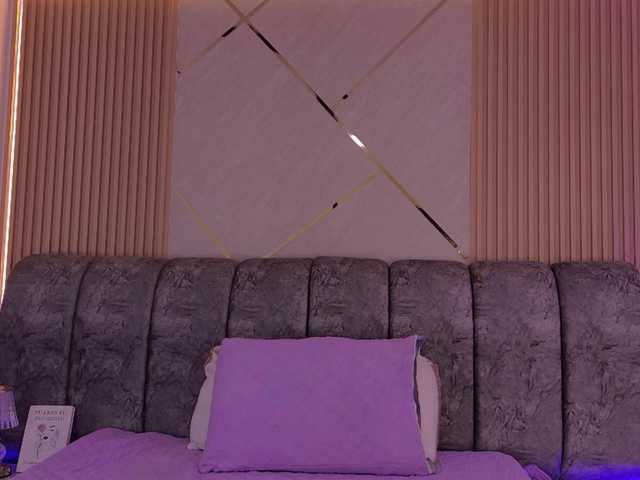 naia-blesed live cam on BongaCams