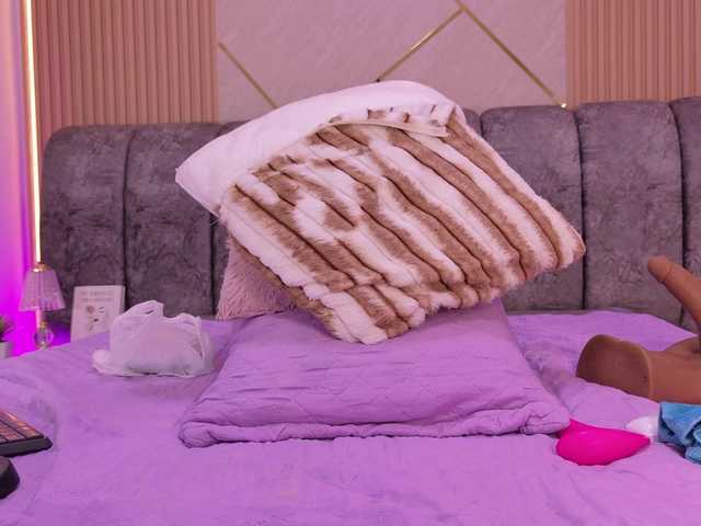 naia-blesed live cam on BongaCams
