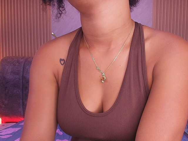 naia-blesed live cam on BongaCams