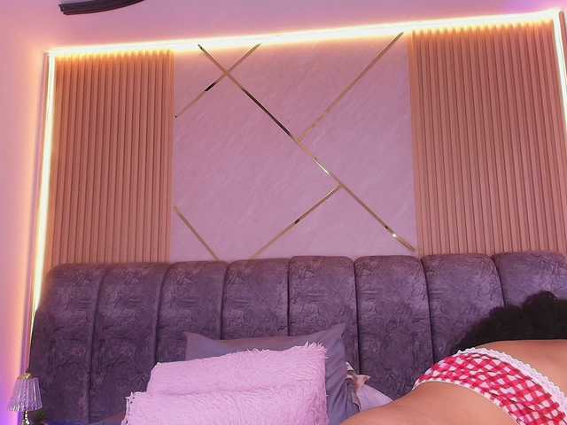 naia-blesed live cam on BongaCams