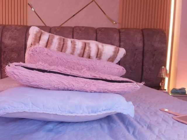 naia-blesed live cam on BongaCams