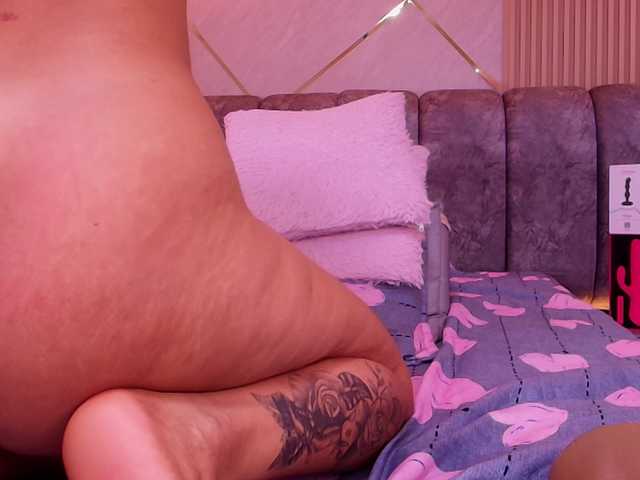 naia-blesed live cam on BongaCams