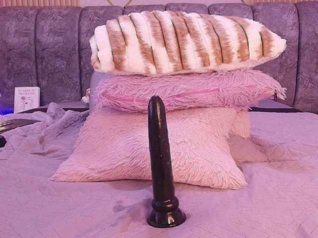 naia-blesed's BongaCams show and profile