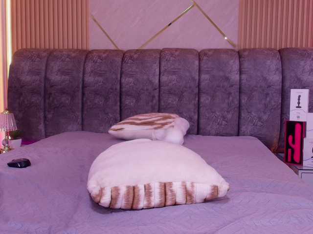 naia-blesed live cam on BongaCams