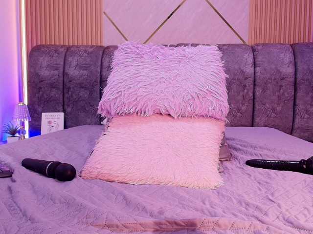 naia-blesed's BongaCams show and profile