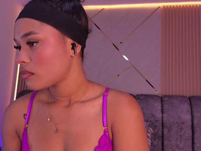 naia-blesed live cam on BongaCams