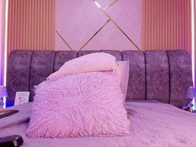 naia-blesed's BongaCams show and profile