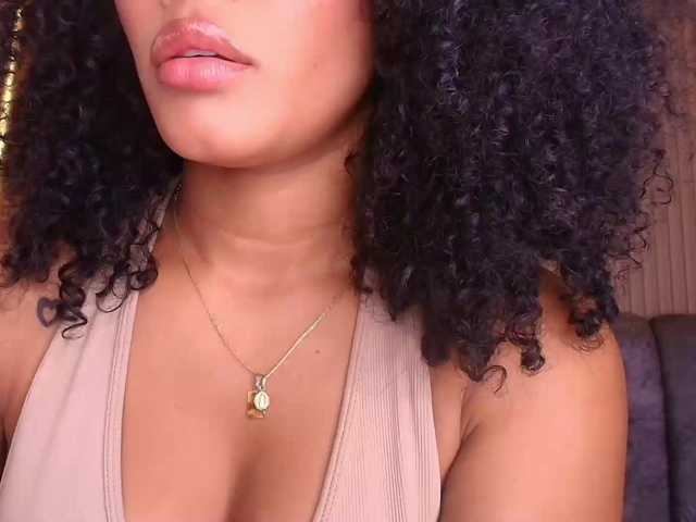 naia-blesed live cam on BongaCams