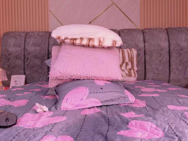 naia-blesed live cam on BongaCams