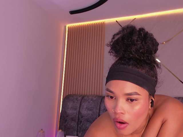 naia-blesed live cam on BongaCams