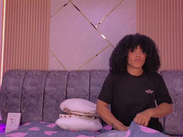 naia-blesed live cam on BongaCams