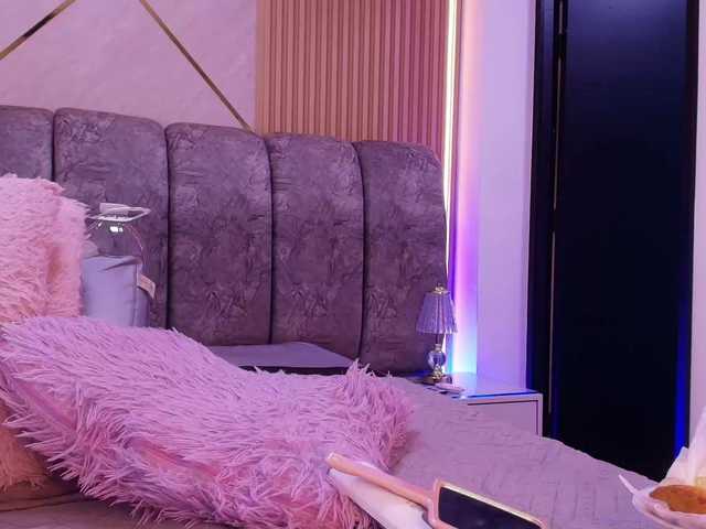 naia-blesed's BongaCams show and profile