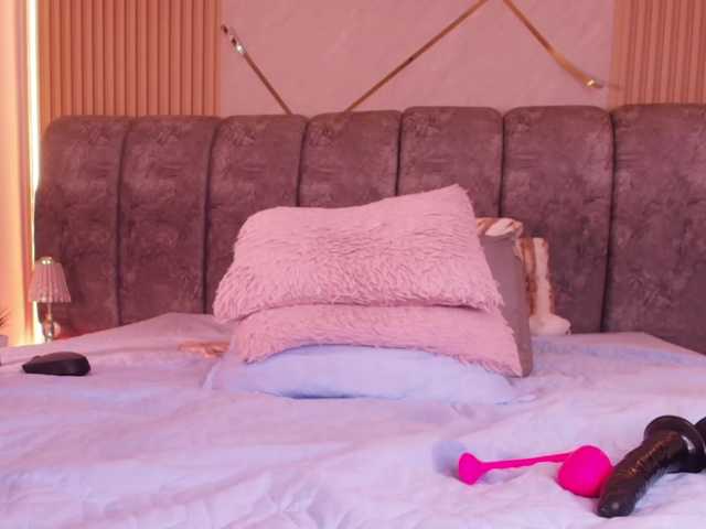 naia-blesed live cam on BongaCams