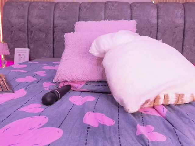 naia-blesed live cam on BongaCams