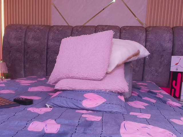 naia-blesed live cam on BongaCams