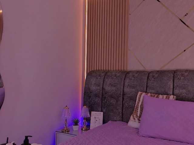naia-blesed live cam on BongaCams