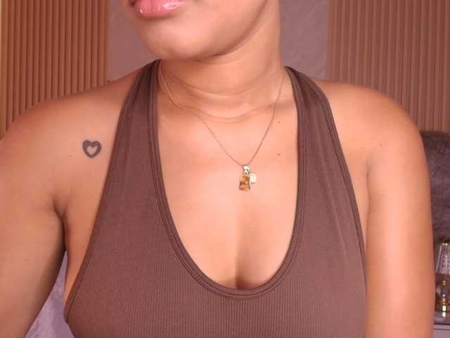 naia-blesed live cam on BongaCams
